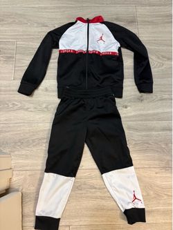 Jordan 4T
