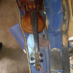 Antique violin