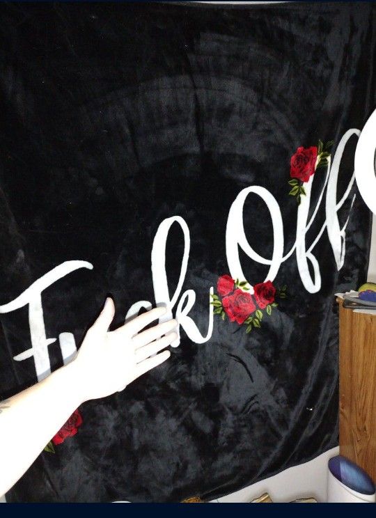 F̷-̷-̷-̷ O̷f̷f̷ BLANKET