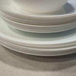 White plate set