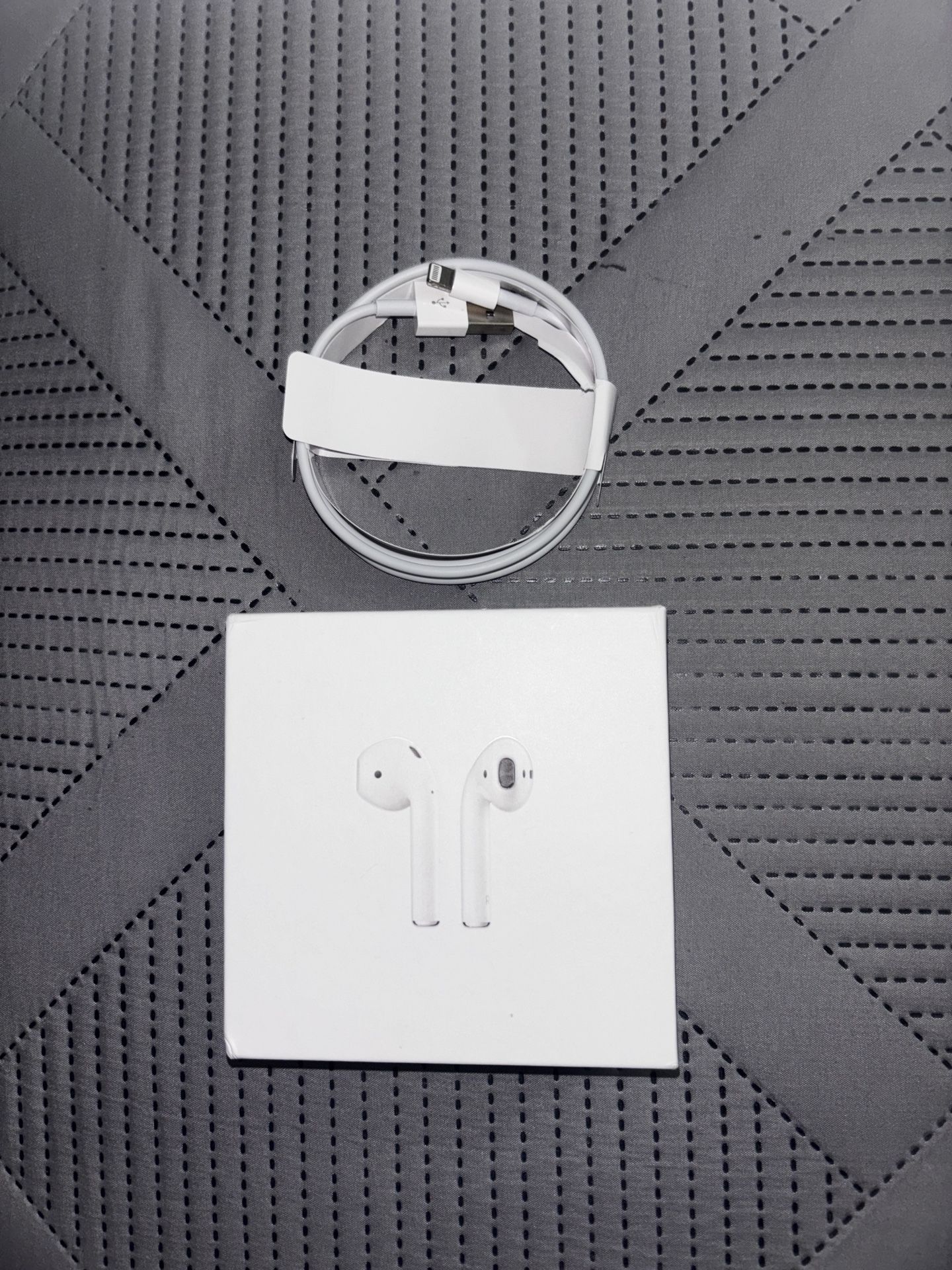 AirPods