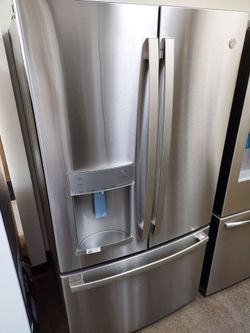 GE 28cu.ft 3-Door French Door Refrigerator