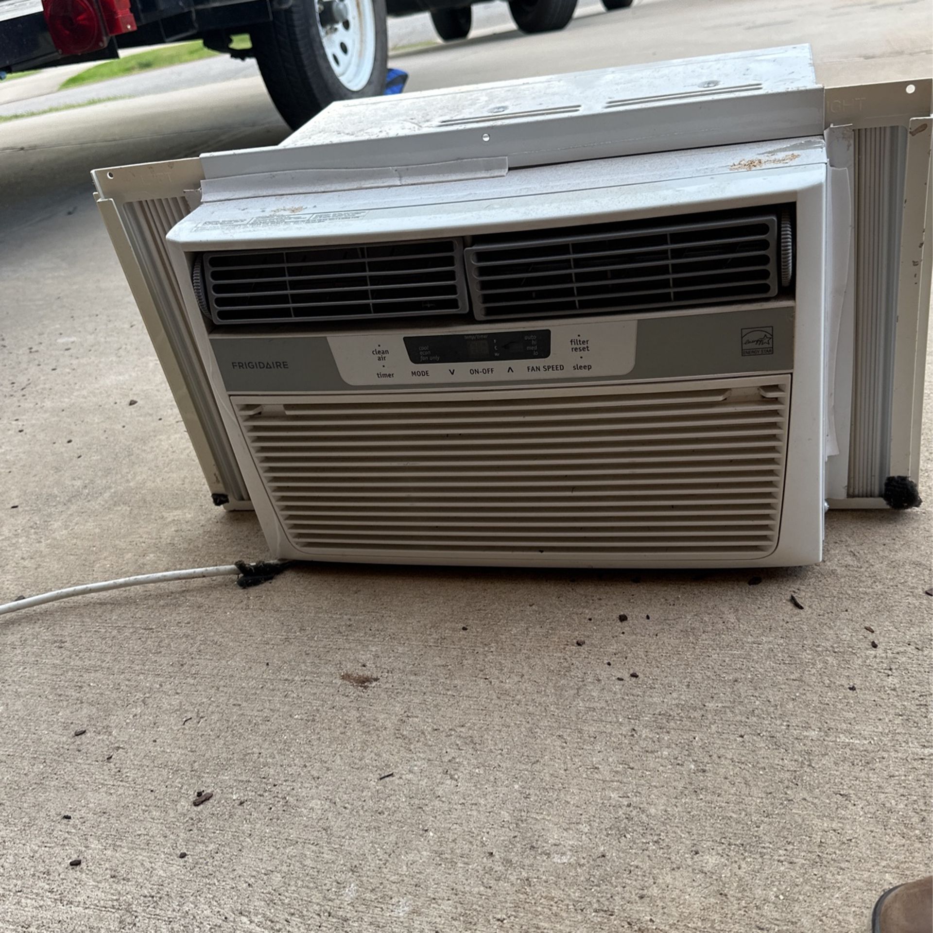 Frigidaire 6000 BTU Window Unit