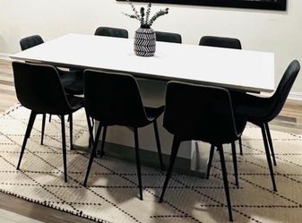 White Gloss Dining Table with Pedestal Base
