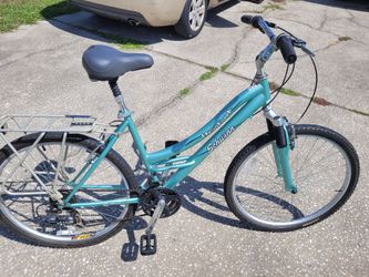 Like New Schwinn Clear Creek Low Step Hybrid Bike Bicycle with Bontrager Saddle & rack - $70 FIRM
