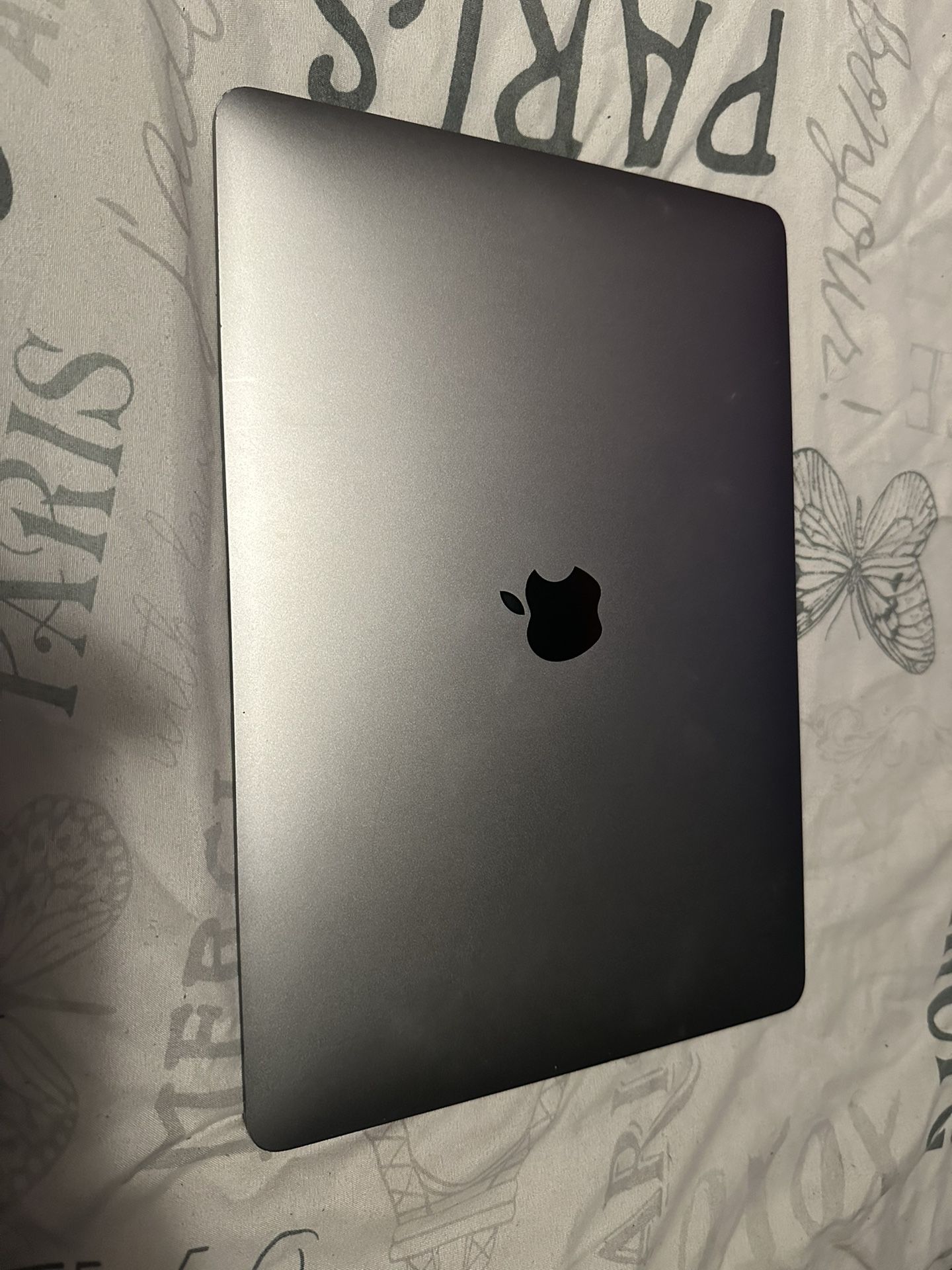 MacBook