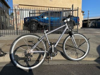 Schwinn hybrid trail way bicycle