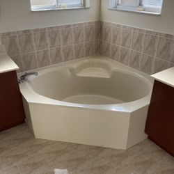 Bathtub Refinishers