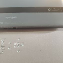 Amazon Kindle  Makes A Great Gift And No Waiting