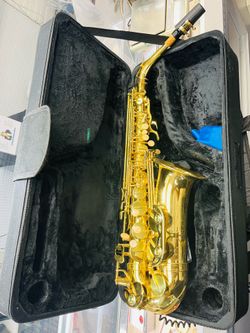 Jean Baptiste Alto Saxophone – Excellent Condition – Includes Original Case, Neck Strap & Mouthpiece