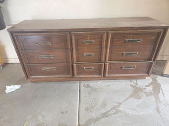 Vintage Wood 9-Drawer Dresser
