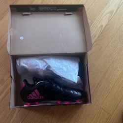 Adidas Soccer Cleats - Girls Size 5