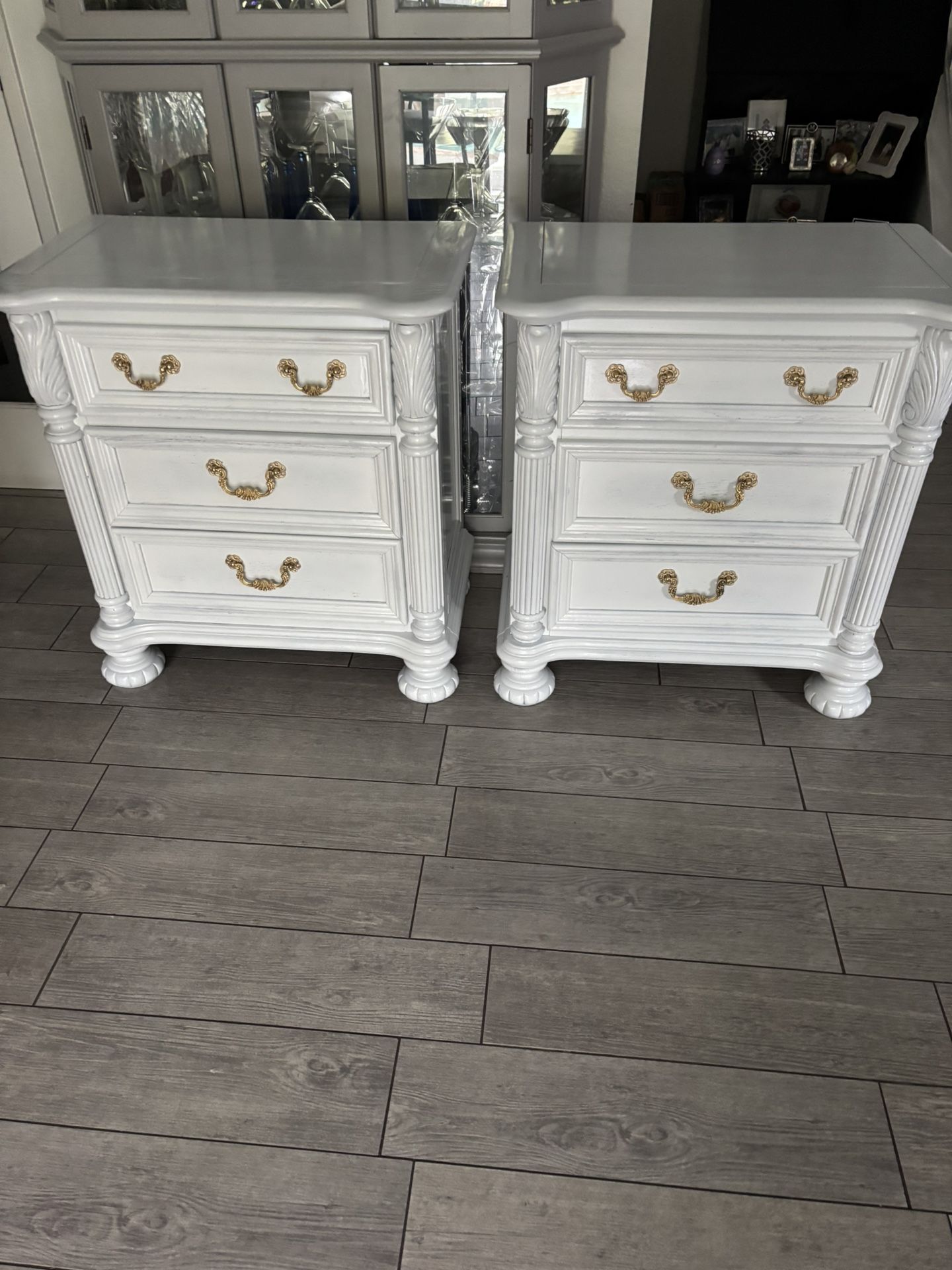 Nightstands In Excellent Condition