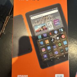 Amazon Fire HD 8 Tablet 8" - 32GB - Black (2022 Release)