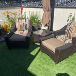 Patio Chairs With Glass Table Top & Footrests 