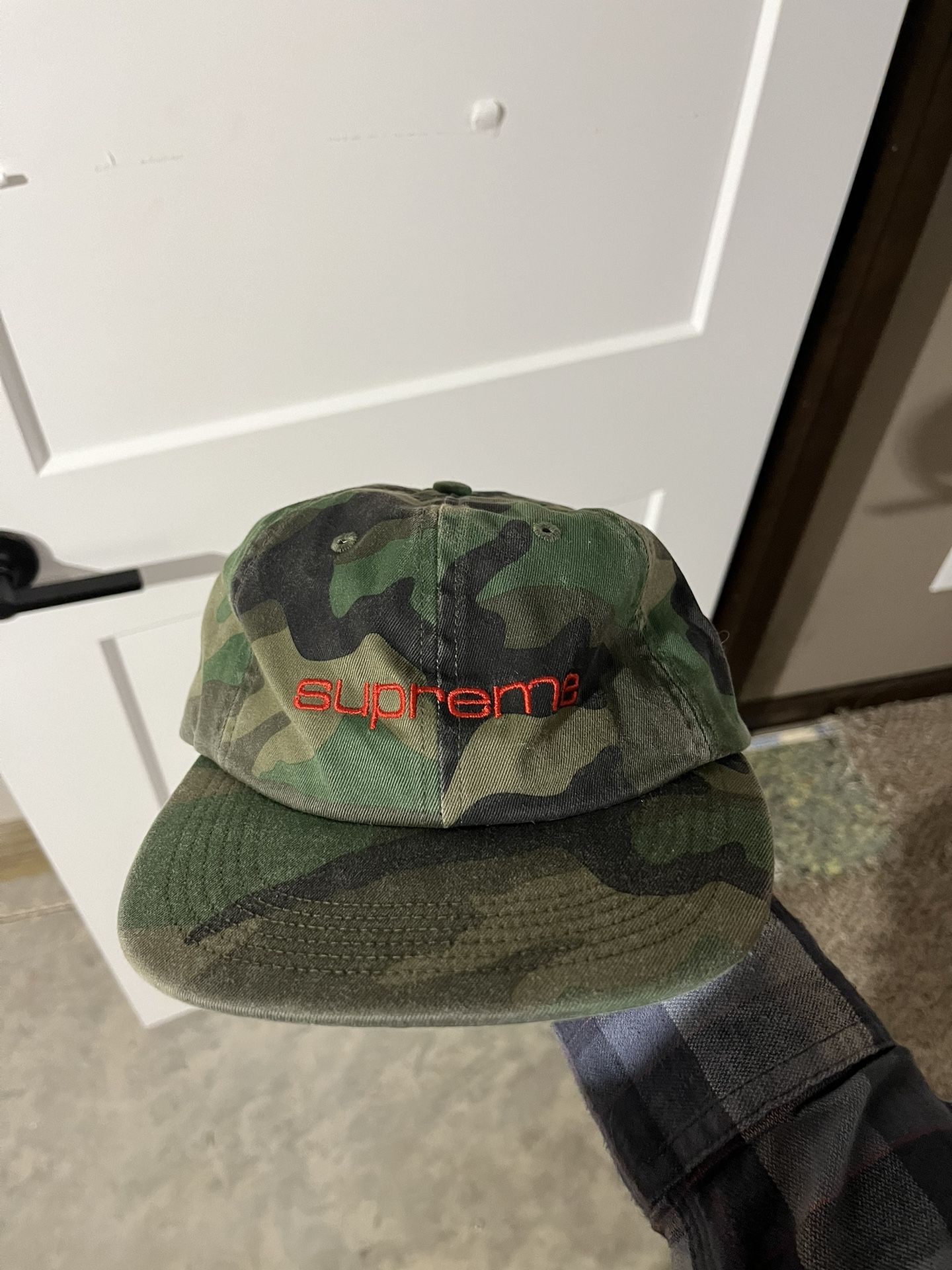 Supreme Camo Hat 