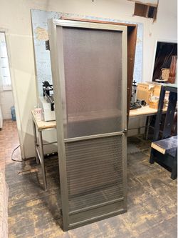Nice screen door for 30” door