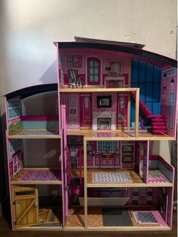 Barbie Play House