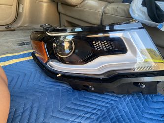 Jeep Compass Headlight Right Side 