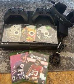 Xbox one 1TB bundle 5 Games