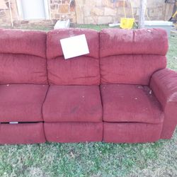 Free Reclining Sofa