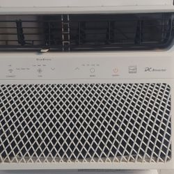 Firm Price! Hisense 8000-btu AC With Remote And WiFi, Works Perfectly 