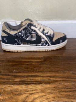 Travis Scott SB Dunk Low Special Box