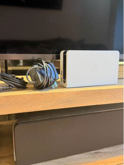 Nintendo Switch Dock w cords