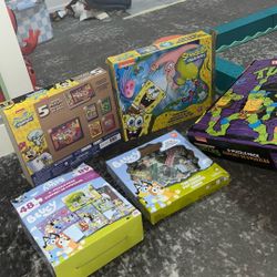 Puzzles And Board Game  (pickup In Escondido) 