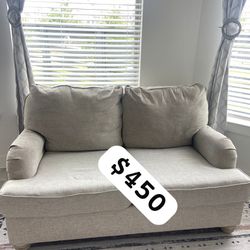 Love Seat MUST GO for $450