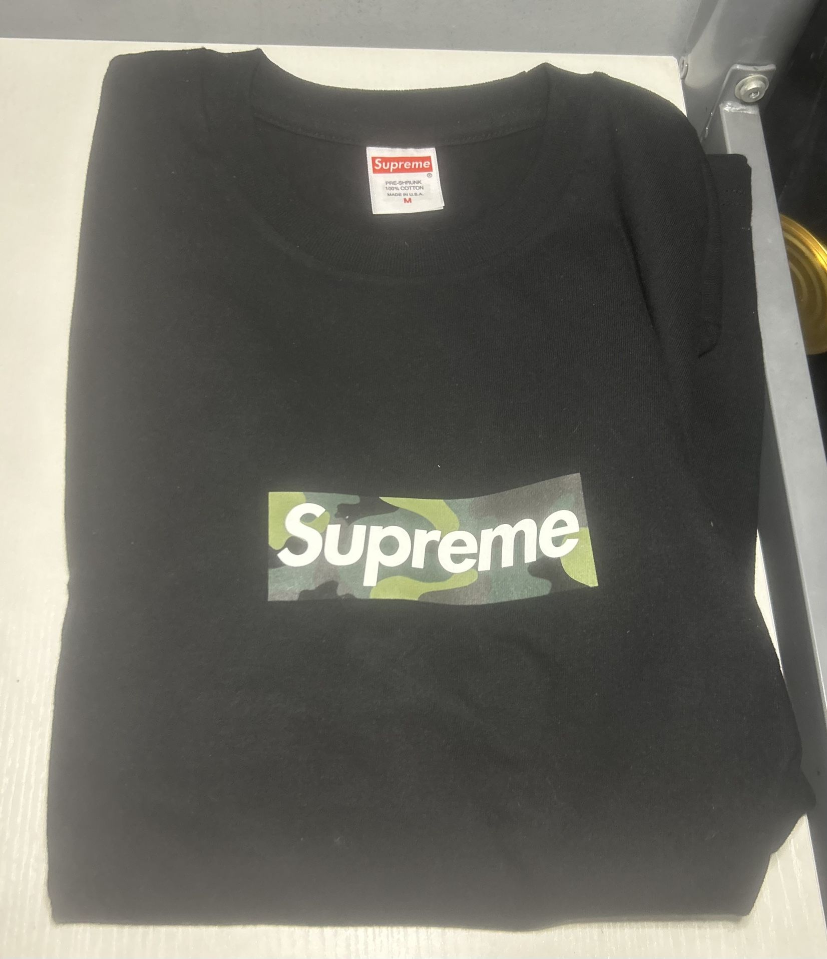 Medium Camouflage Logo Supreme Tee
