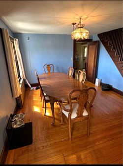 Dinning room table