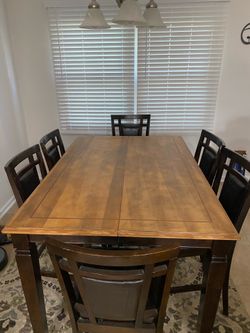 Table and 6 chairs