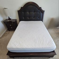 Queen Bedroom Set For Sale