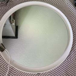 Round Circle Mirror With LIGHT Up Edges