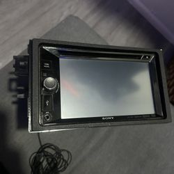 Sony Double Din Stereo Bluetooth DVD/CD Receiver 