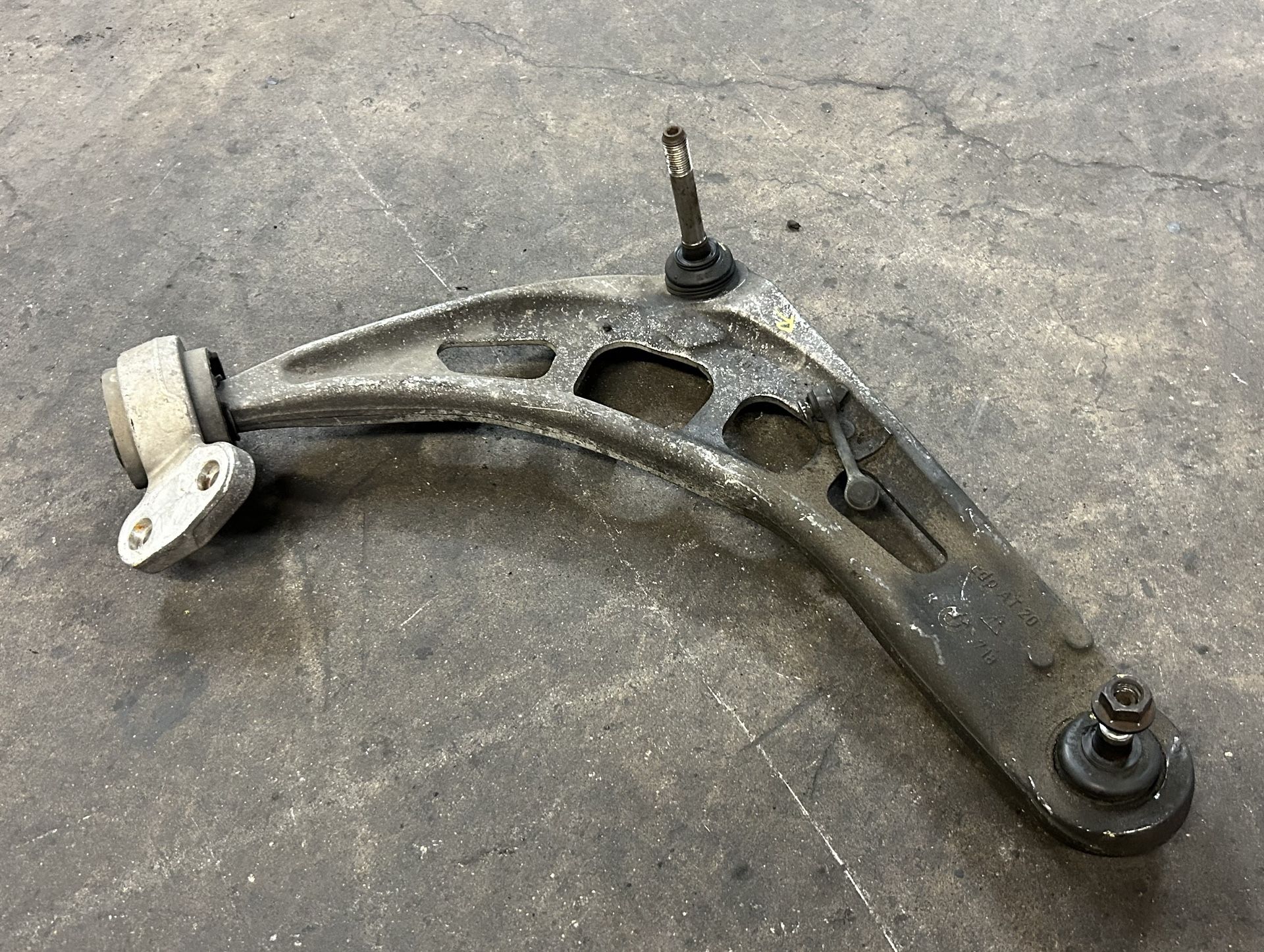 BMW e46 330 325 323 Passenger Lower Control Arm OEM