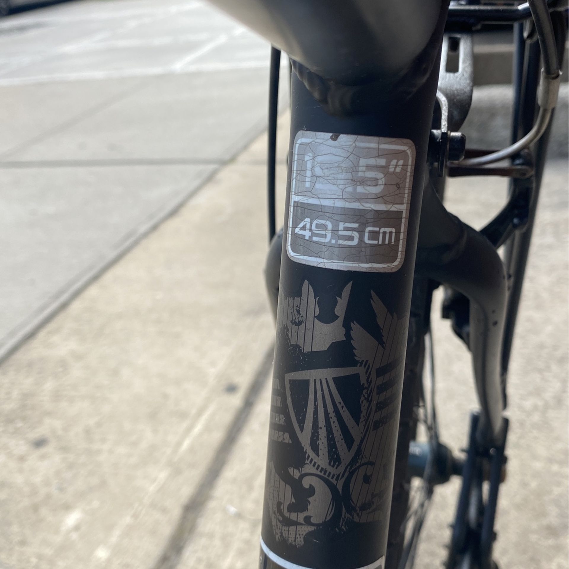 19.5” 49.5cm  Trek 28 Speed 