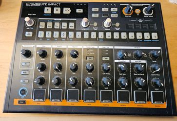 Arturia Drumbrute Impact