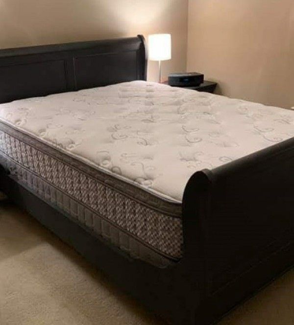 Wholesale Mattress --- Selling FAST!