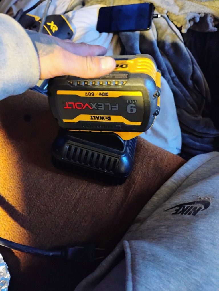 DeWalt FLEXVOLT 20V/60V MAX 9.0Ah battery pack