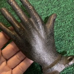 Super cool and rare cast iron hand hook 