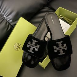 Tory Burch  size 9.5