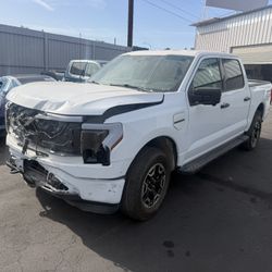  2023 Ford F150, Lightning Pro