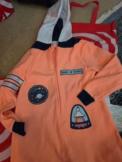 Childs...Cat & Jack Astronaut PJ's..Size Small 6/6X