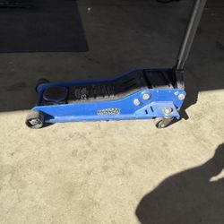 3 1/2 Ton Garage Jack 
