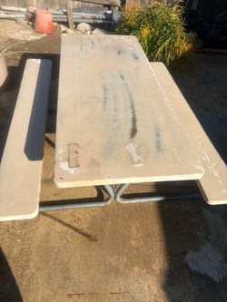 Pick nick bench