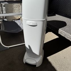 Playtex Diaper Genie Complete – Clean, Great Condition