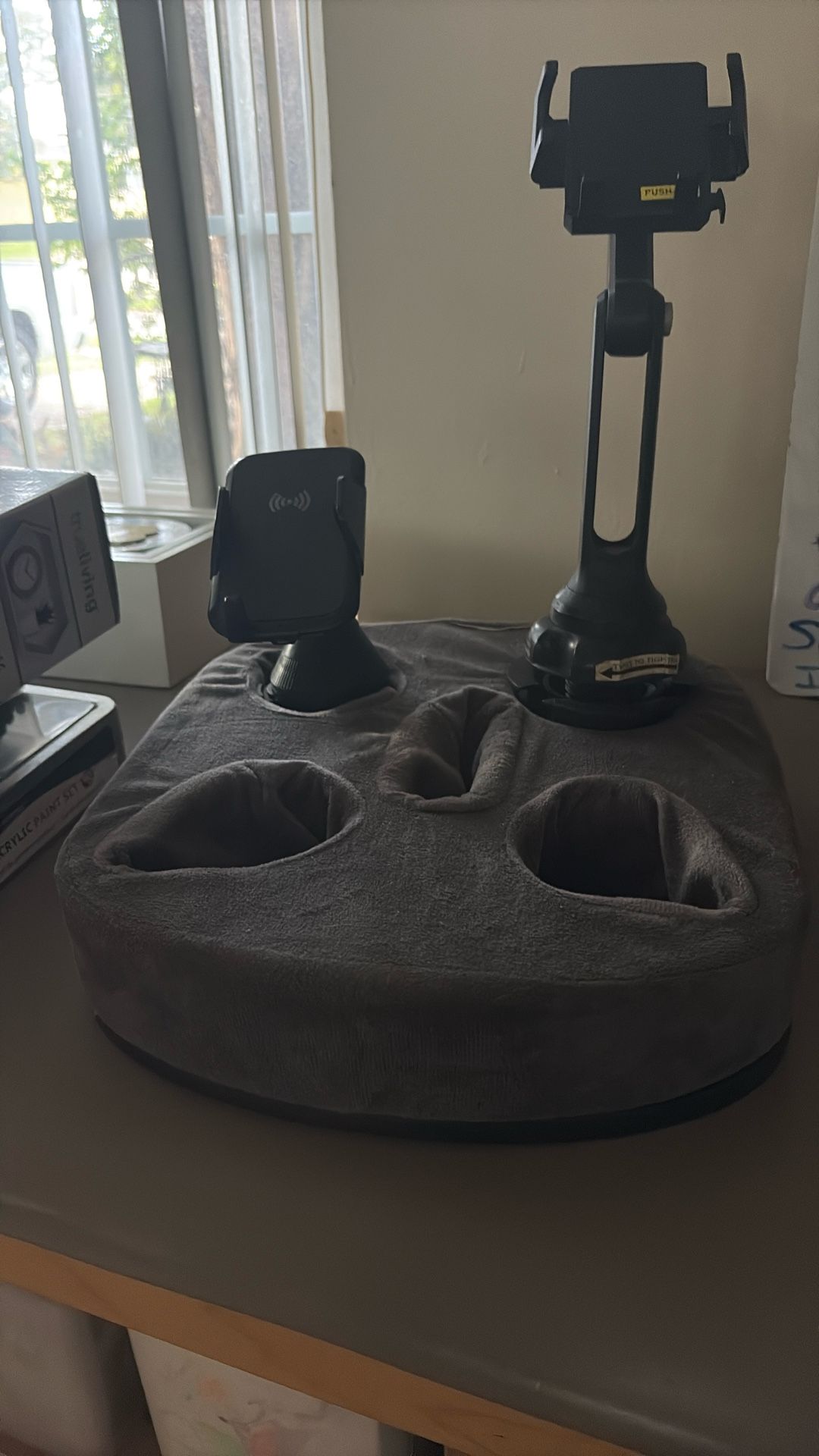 Car Caddie W 2 Smart Cup Phone Holders