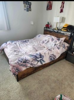 Queen size bed frame and mattress